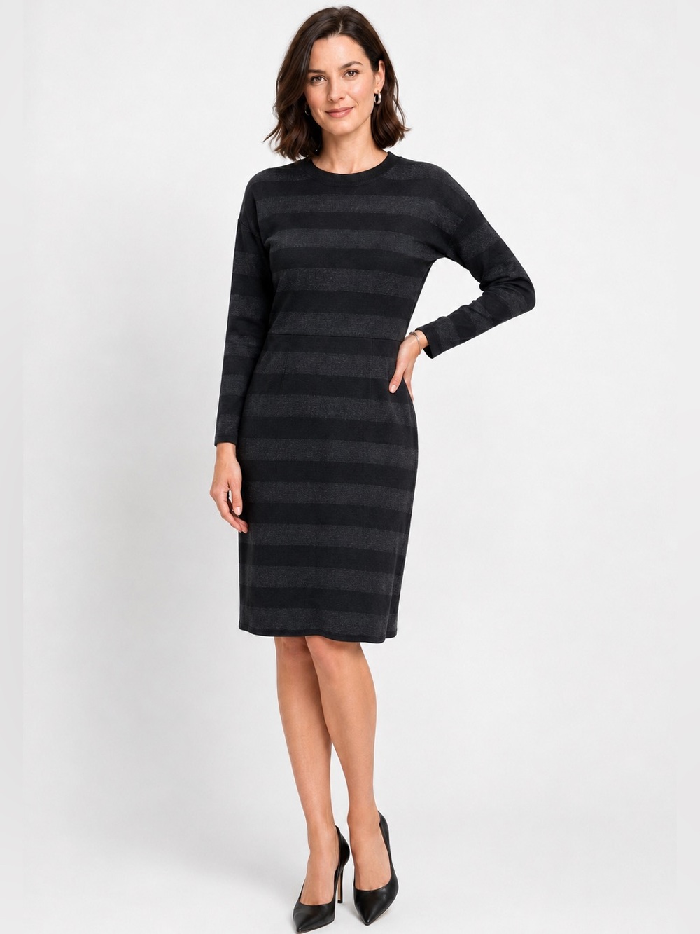 THEORY Black Charcoal Striped Knit Dress Sz 4 Long Sleeve Sheath Modern Classic